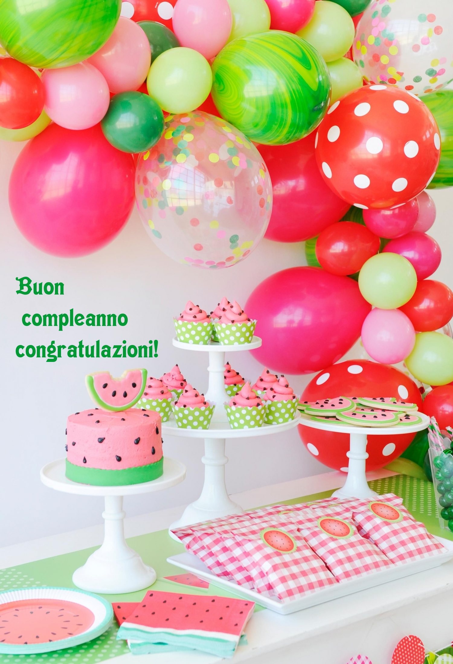 Buon compleanno congratulazioni!