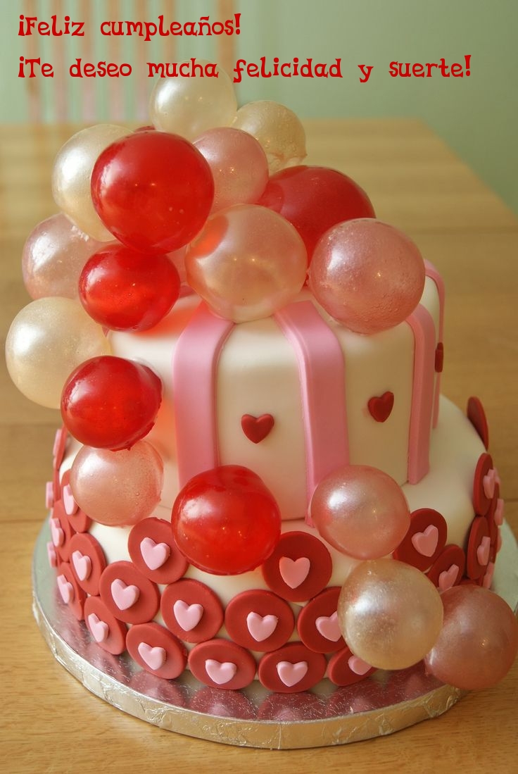 ¡Feliz cumpleaños! ¡Te deseo mucha felicidad y suerte!