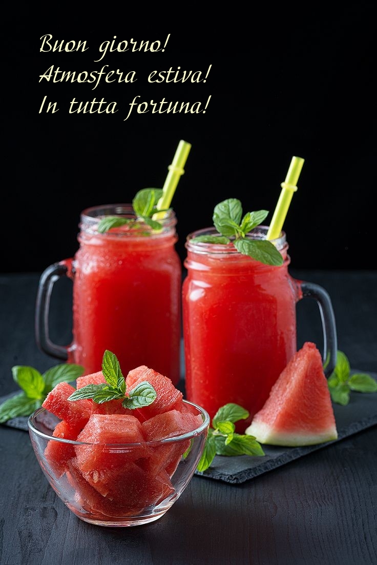 Buon giorno! Atmosfera estiva! In tutta fortuna!